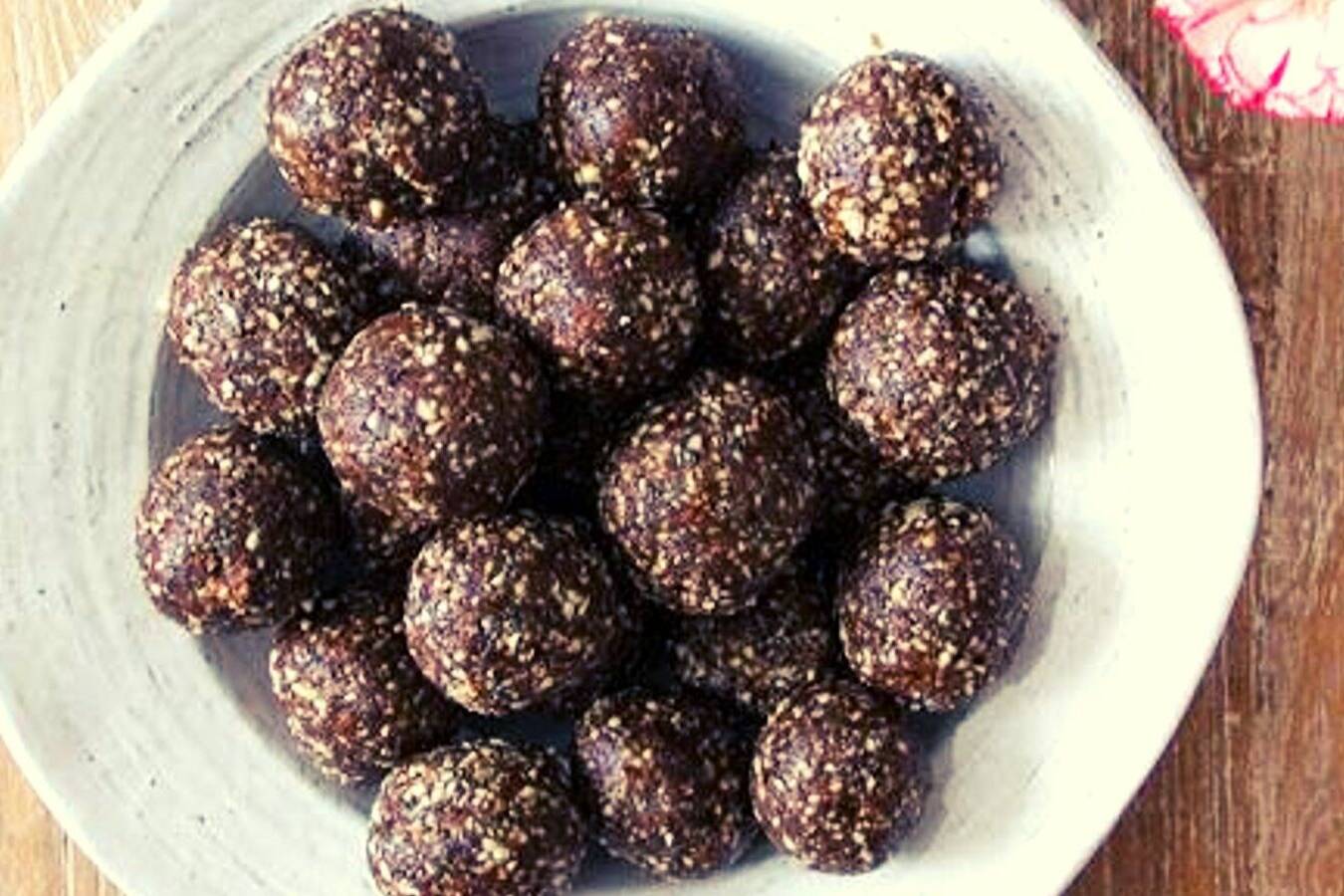 Raw Cacao Energy Balls