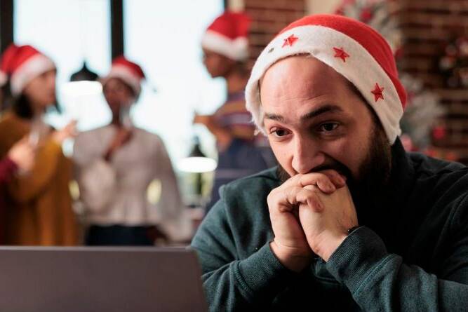 YES, Holiday Anxiety Is Real. Here’s How You Can Tackle It