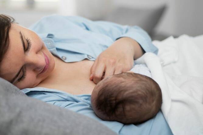 From Desk to Nursing Chair Our Lactation Experts Share Proven Breastfeeding Tips for Working Moms