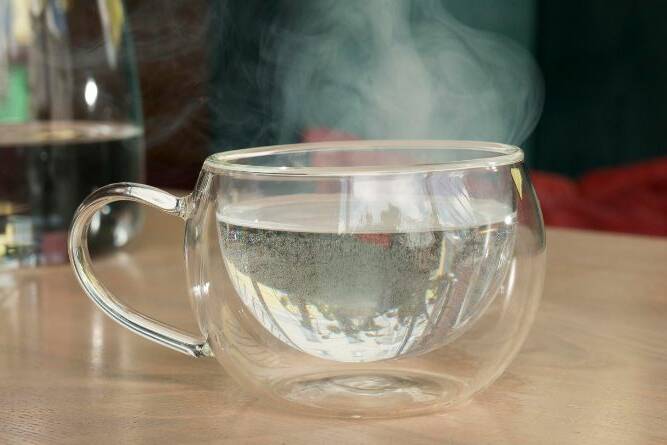 The Incredible Health Benefits of Drinking Warm Water Every Morning