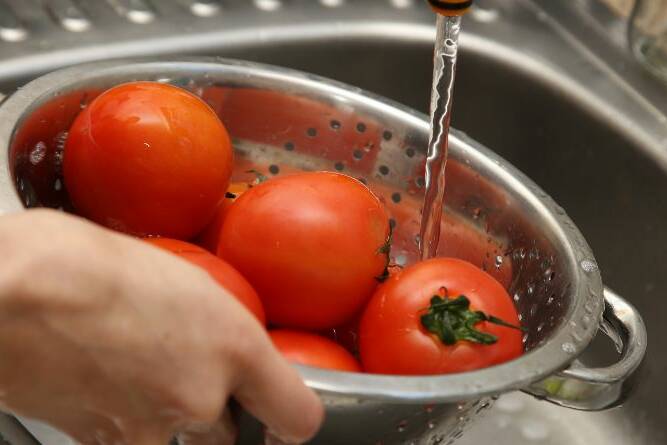 Are You Washing Your Fruits and Vegetables the Right Way?