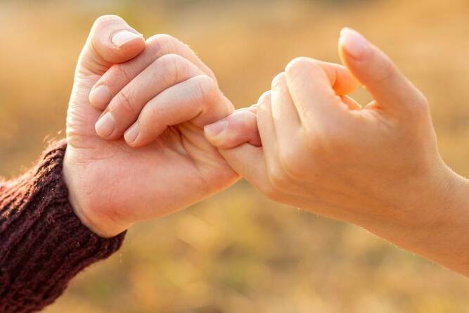 Can a Hug Save Your Health? 5 Powerful and Scientifically-Backed Benefits of Human Touch