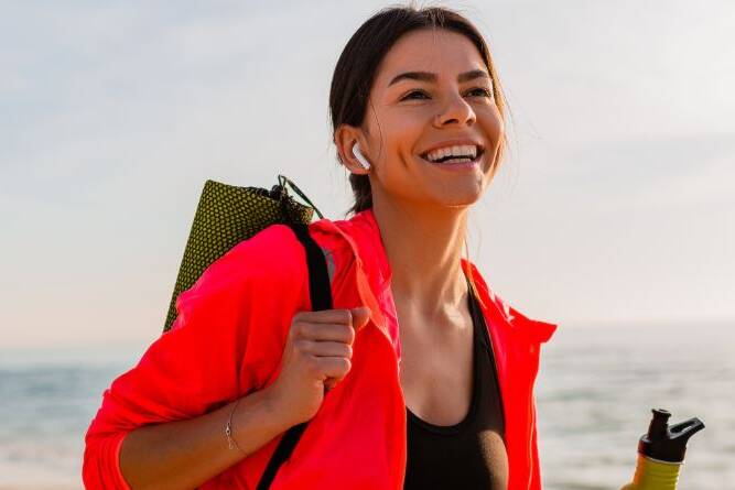 Lose Fat While You Travel: 3 Effective Exercises You Must Try On a Busy Schedule