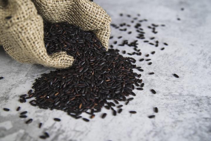 Think Blueberries Are the Best? Meet 8 Local Blueberry Alternatives That Are Just as Powerful!