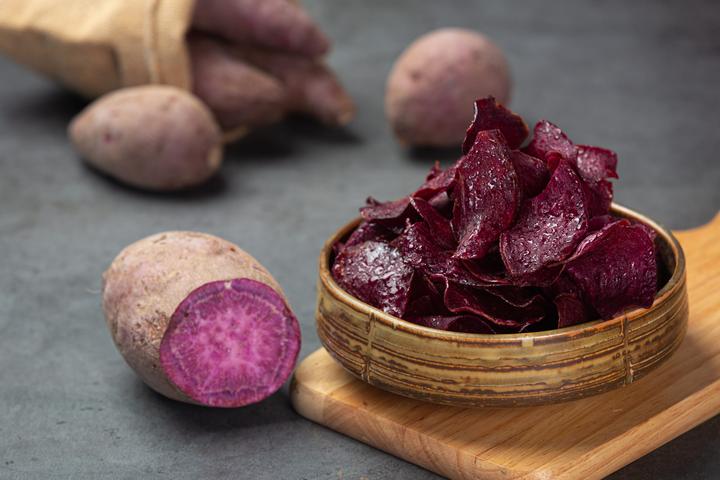Think Blueberries Are the Best? Meet 8 Local Blueberry Alternatives That Are Just as Powerful!