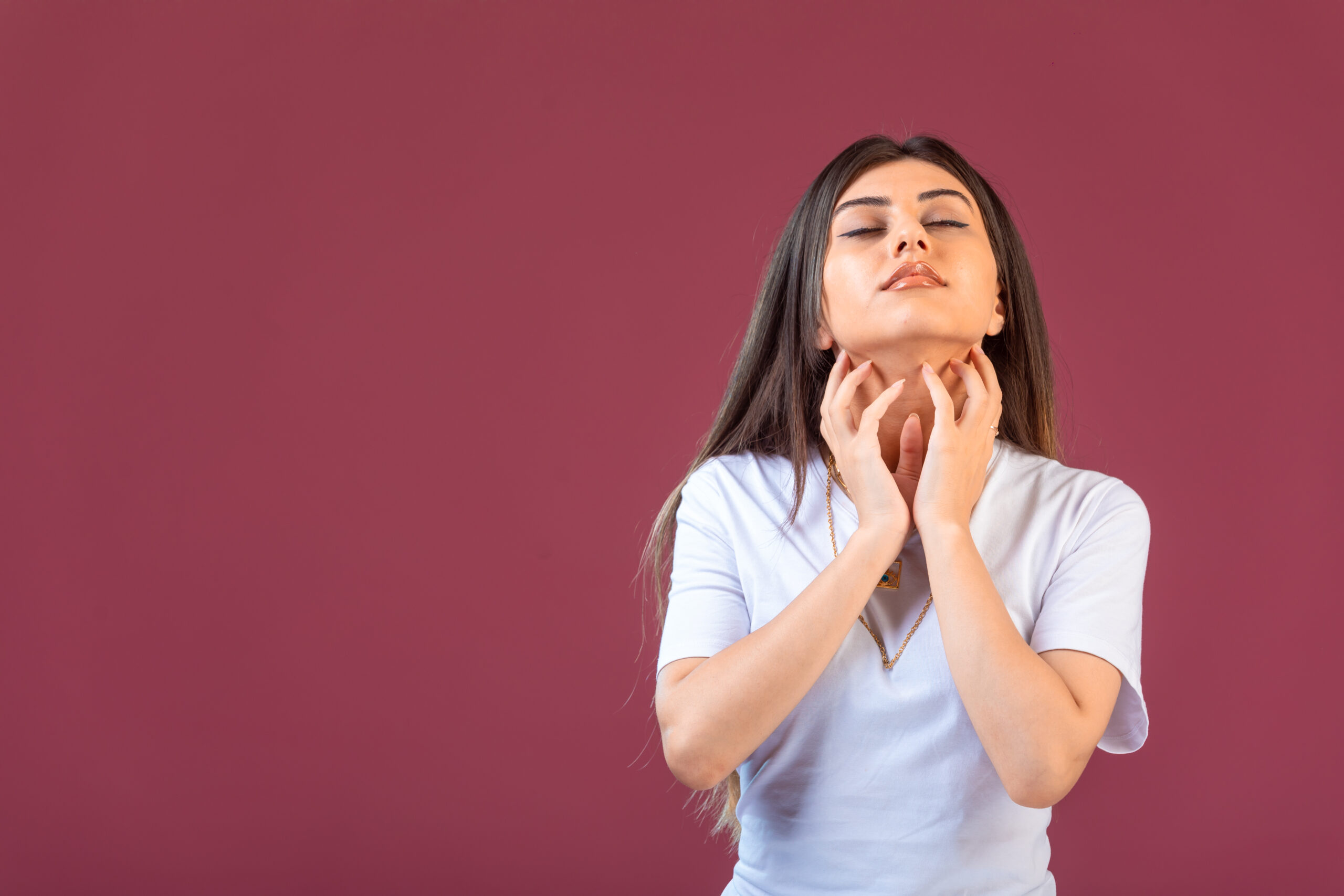 Is Cold Weather Making Your Thyroid Worse? Try These Natural Hacks by a Certified Expert to Support Your Thyroid Health!