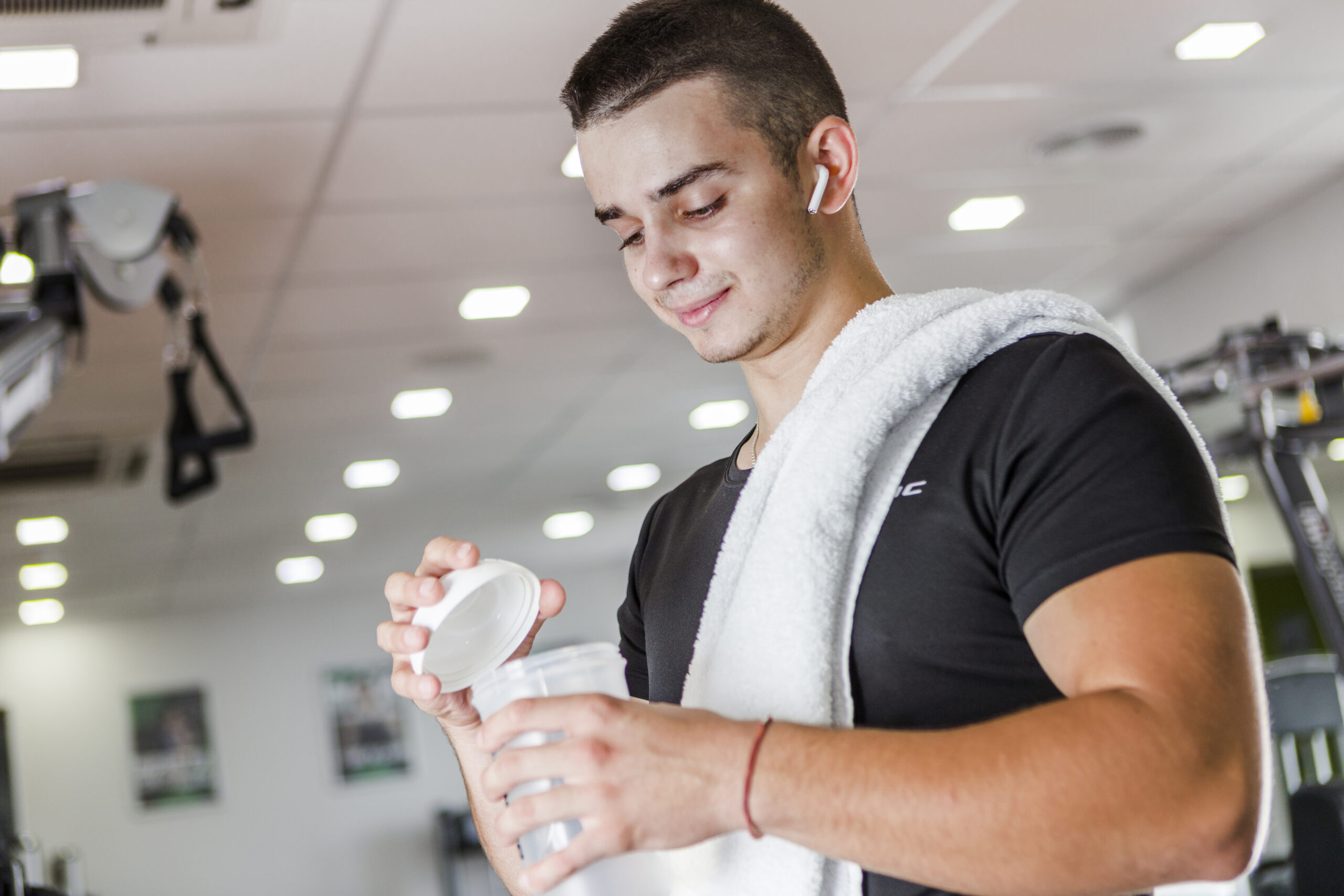 Think You Need 1 Gram of Protein Per Kilo? Here’s What Science Really Says!