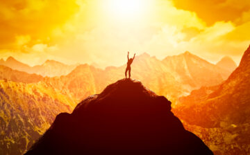 Breaking Free: A 101 Guide to Transform Fear into Faith
