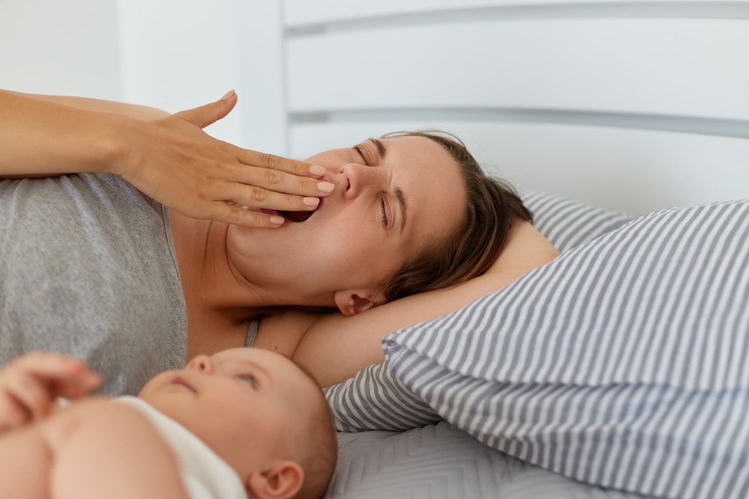 Sleep guide for breastfeeding moms