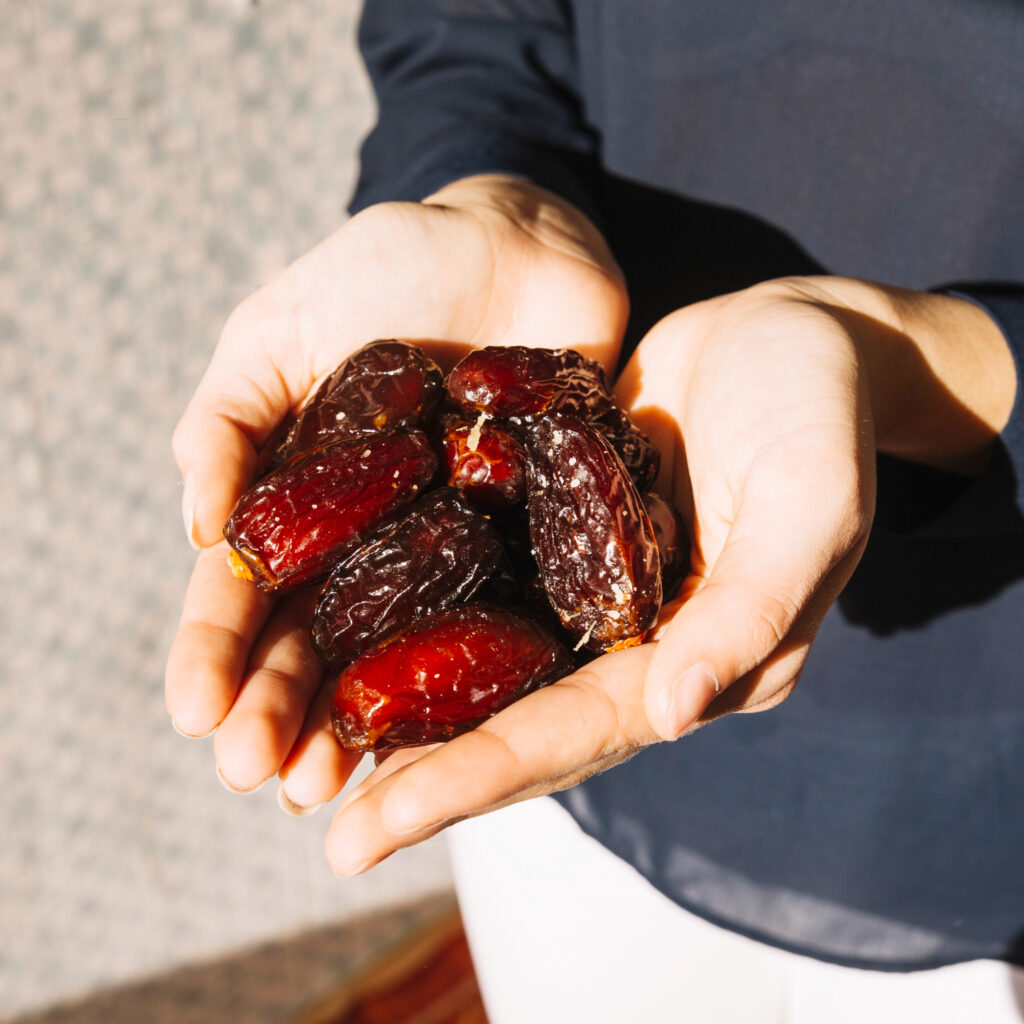 calories of dates