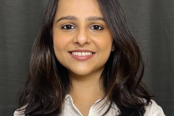 Riddhi Bhatt